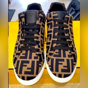 Authentic men’s FENDI canvas shoes